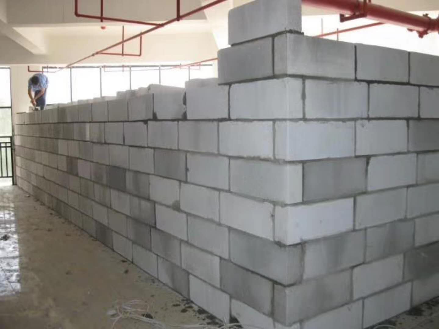武清蒸压加气混凝土砌块承重墙静力和抗震性能的研究